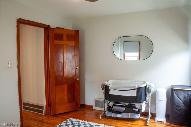 13606 Wainstead Avenue, Cleveland, OH 44111