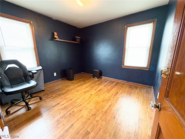 13606 Wainstead Avenue, Cleveland, OH 44111