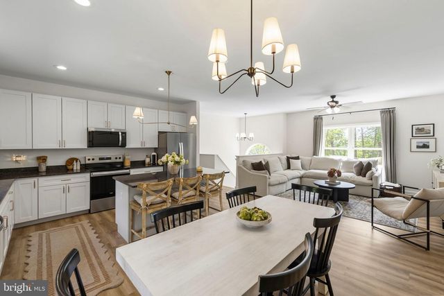 527 GROUSE DR, Winchester, VA 22602