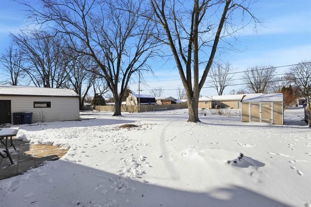 1104 STEAD DRIVE, Menasha, WI 54952