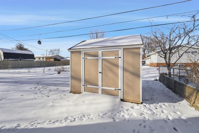 1104 STEAD DRIVE, Menasha, WI 54952