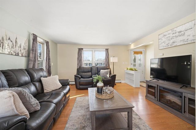 1104 STEAD DRIVE, Menasha, WI 54952