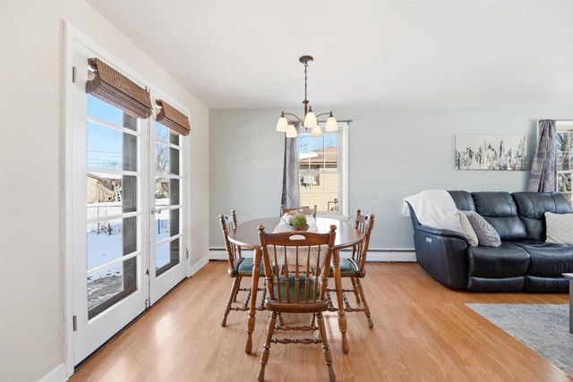 1104 STEAD DRIVE, Menasha, WI 54952