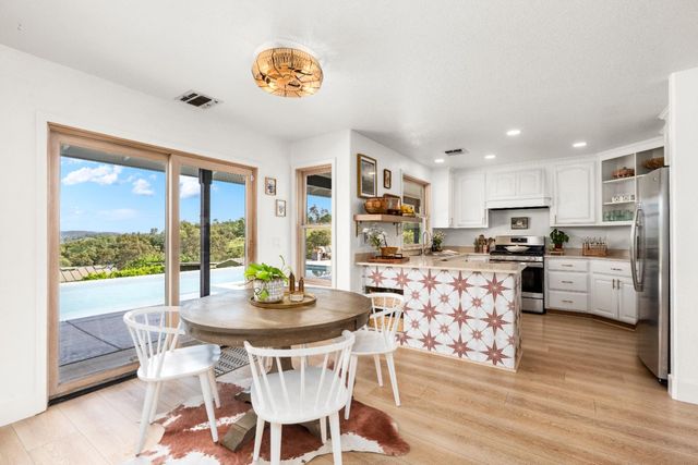 7051 Chaparral Dr, Shingle Springs, CA 95682