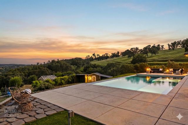 7051 Chaparral Dr, Shingle Springs, CA 95682
