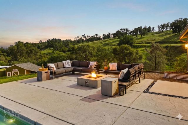 7051 Chaparral Dr, Shingle Springs, CA 95682