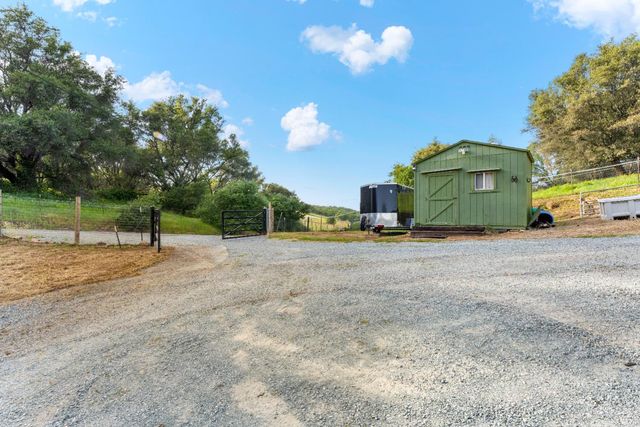7051 Chaparral Dr, Shingle Springs, CA 95682