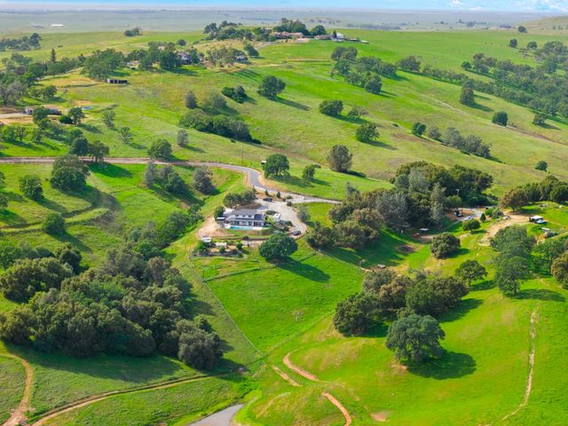 7051 Chaparral Dr, Shingle Springs, CA 95682