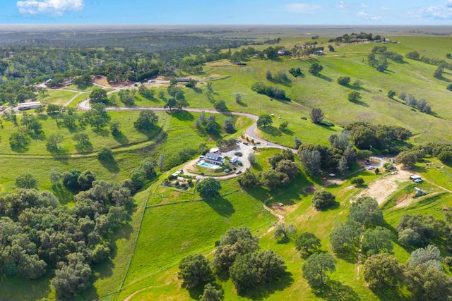 7051 Chaparral Dr, Shingle Springs, CA 95682
