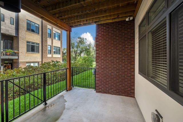 1612 Marshall Hollow Dr, Nashville, TN 37203