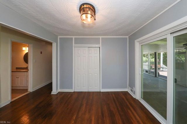 8033 Tarpon PL, Norfolk, VA 23518
