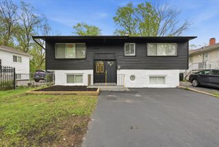 16611 Marshfield Avenue, Markham, IL 60428