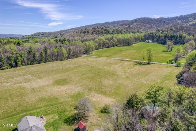 1650 Sluder Road, Shady Valley, TN 37688