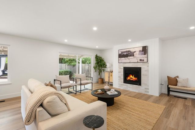 2932 Kadema Dr, Sacramento, CA 95864