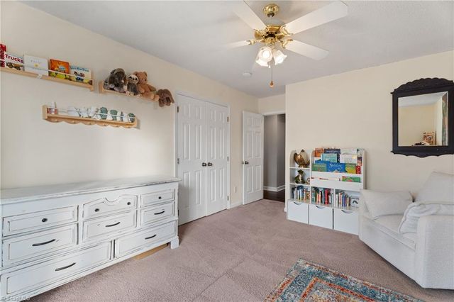 6120 Hickory Creek Road, Winston-salem, NC 27107