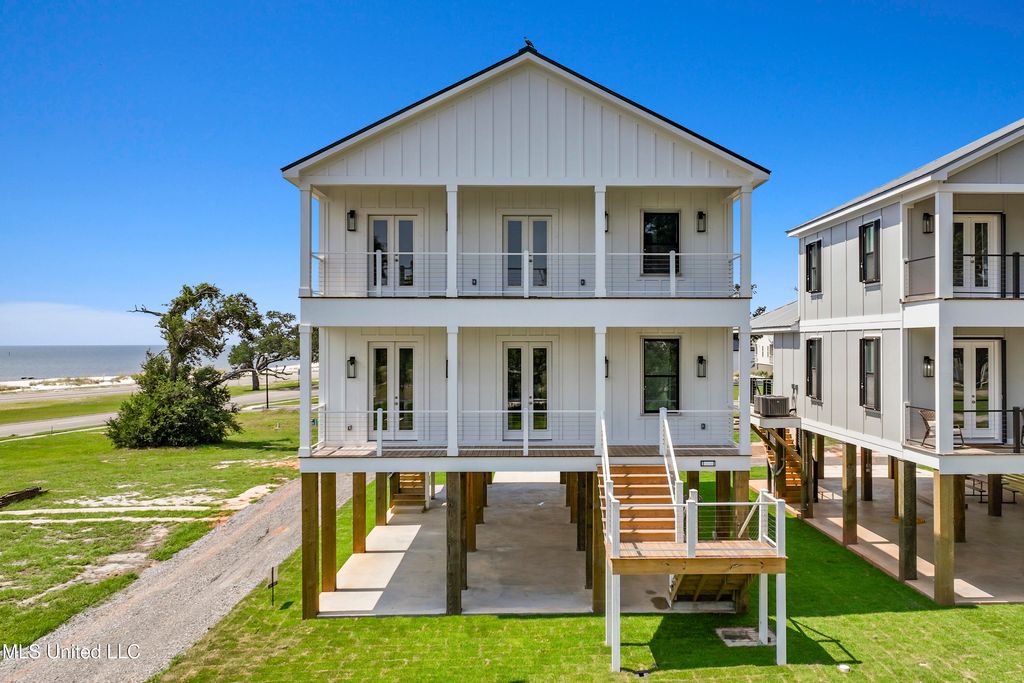 567 Maria Avenue, Gulfport, MS 39501