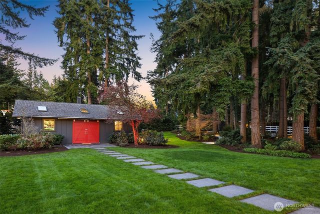 6424 126th Avenue NE, Kirkland, WA 98033