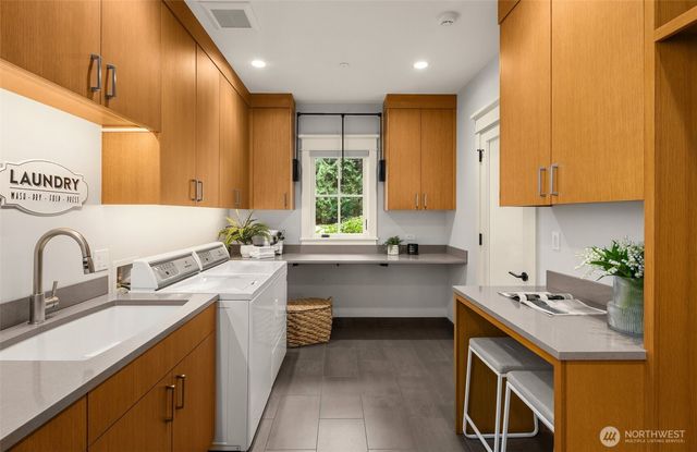 6424 126th Avenue NE, Kirkland, WA 98033