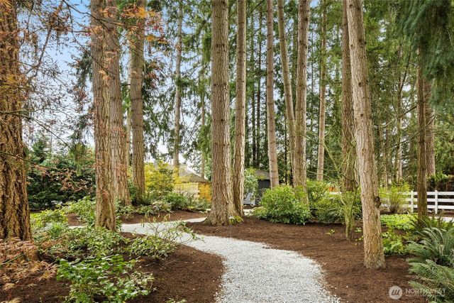 6424 126th Avenue NE, Kirkland, WA 98033