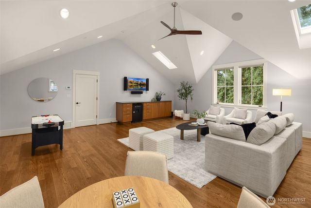 6424 126th Avenue NE, Kirkland, WA 98033