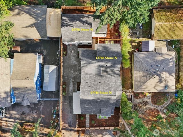 13748 Stone Avenue N, Seattle, WA 98133