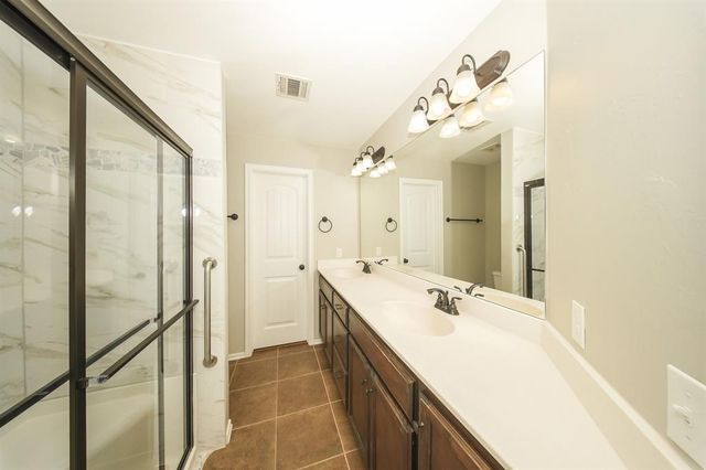10701 SE 26th Street, Midwest City, OK 73130