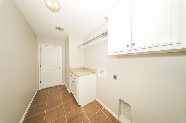 10701 SE 26th Street, Midwest City, OK 73130