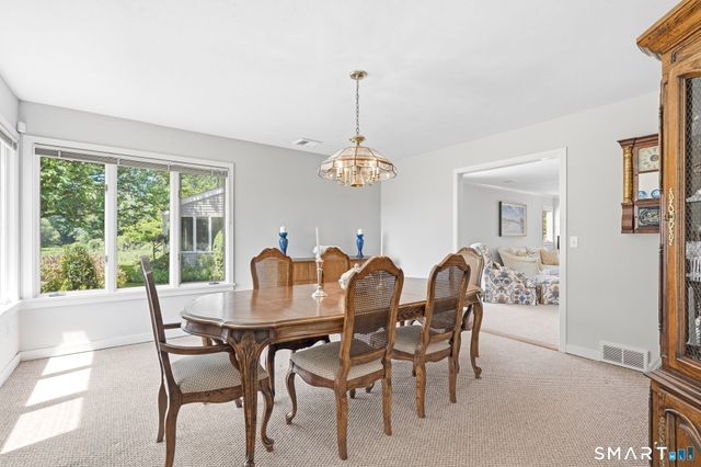 109 Field Point Drive 109, Fairfield, CT 06824
