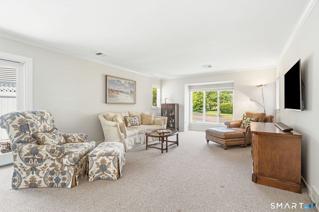 109 Field Point Drive 109, Fairfield, CT 06824