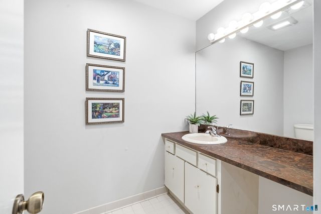 109 Field Point Drive 109, Fairfield, CT 06824
