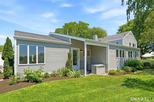 109 Field Point Drive 109, Fairfield, CT 06824