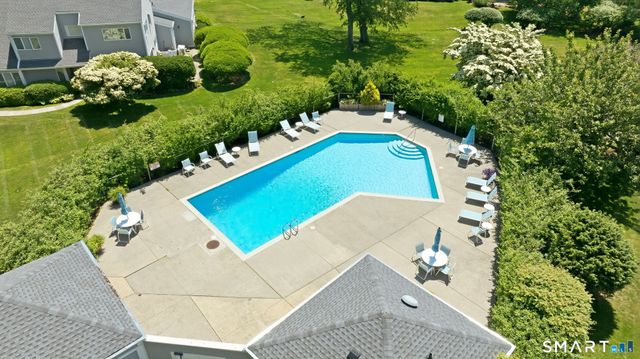 109 Field Point Drive 109, Fairfield, CT 06824