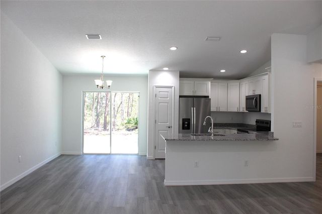 15 FISHER WAY PLACE, Ocklawaha, FL 32179