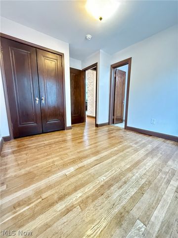 2045 Reveley Avenue, Lakewood, OH 44107
