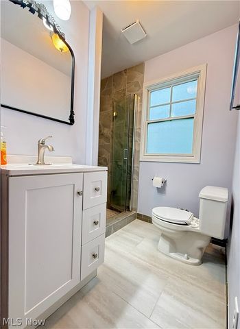 2045 Reveley Avenue, Lakewood, OH 44107