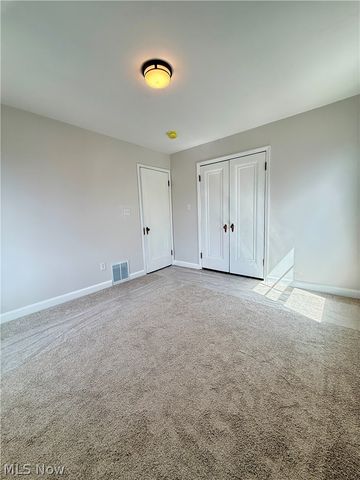 2045 Reveley Avenue, Lakewood, OH 44107