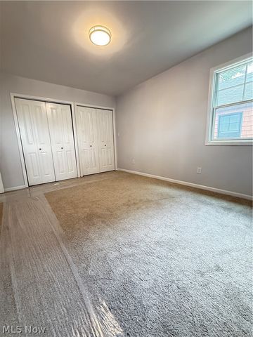 2045 Reveley Avenue, Lakewood, OH 44107