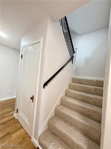 2045 Reveley Avenue, Lakewood, OH 44107