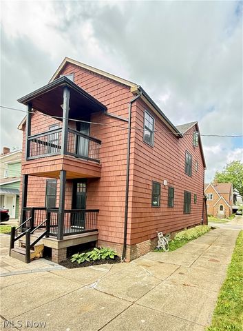 2045 Reveley Avenue, Lakewood, OH 44107