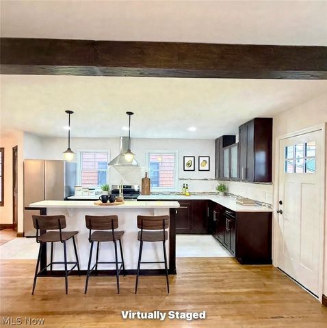 2045 Reveley Avenue, Lakewood, OH 44107