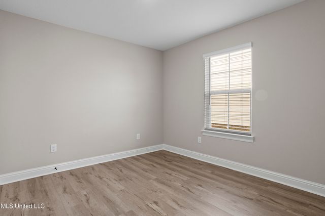 211 Savannah Gardens Road, Ocean Springs, MS 39564