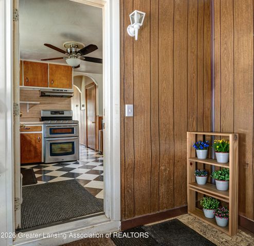 4203 Holt Road, Holt, MI 48842