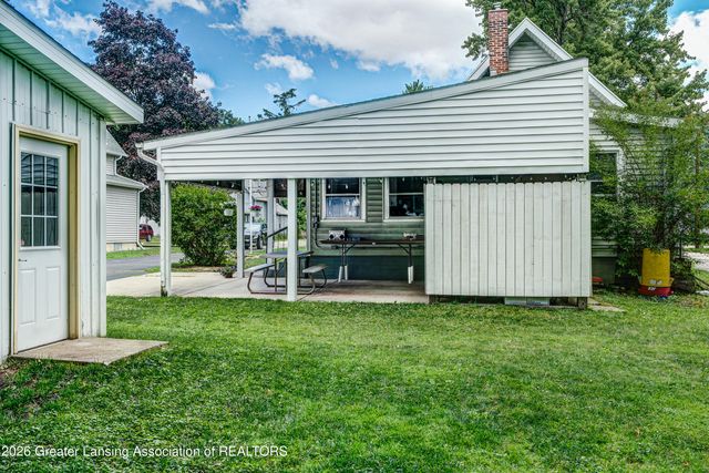4203 Holt Road, Holt, MI 48842