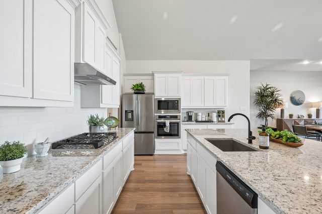 569 Pebble Drive, Waxahachie, TX 75167