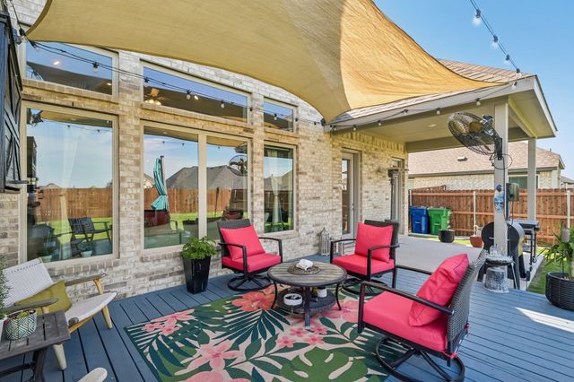 569 Pebble Drive, Waxahachie, TX 75167