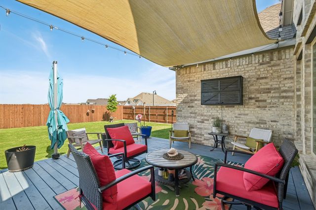 569 Pebble Drive, Waxahachie, TX 75167