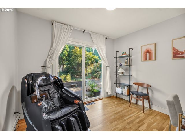 7927 N EDISON St, Portland, OR 97203