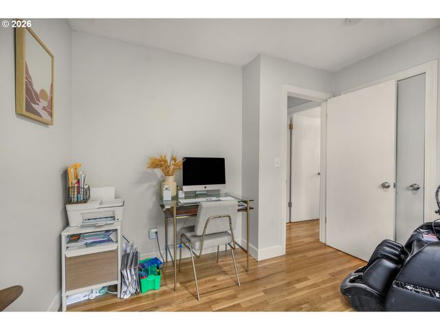 7927 N EDISON St, Portland, OR 97203
