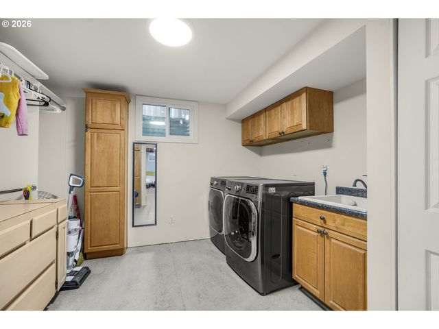 7927 N EDISON St, Portland, OR 97203