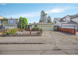 7927 N EDISON St, Portland, OR 97203